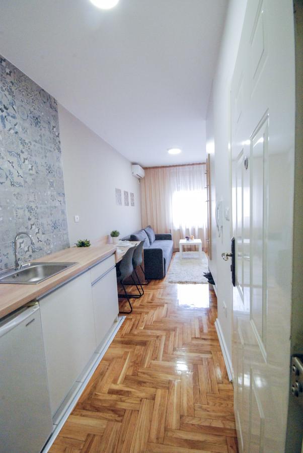 Tiara Apartment 2 Нови-Сад Экстерьер фото